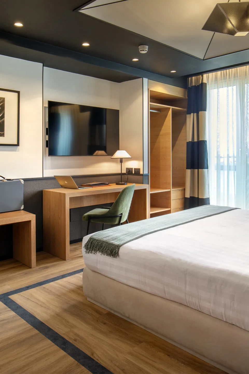 the-fourth-dimension-by-domidea-roma-luxury-suite-luxury-suite-v